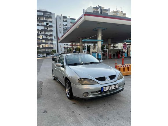 Sahibinden Renault Megane 1.6 Coupe Dynamique  2000 Model 