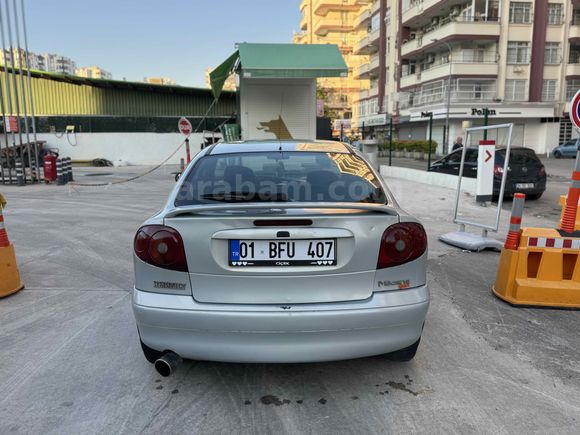Sahibinden Renault Megane 1.6 Coupe Dynamique  2000 Model 
