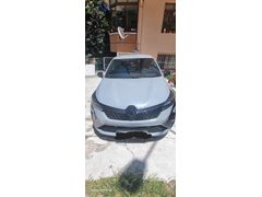 Sahibinden Tam donanımlı Orijinal Renault Clio 1.0 TCe Techno Esprit Alpine 2025 Model
