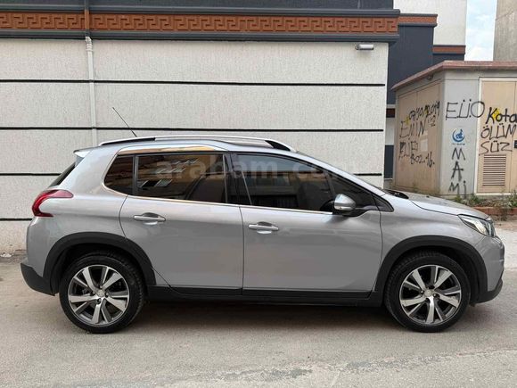 Sahibinden Peugeot 2008 1.6 e-HDi Techno Edition 2017 Model  220.000 km Gri