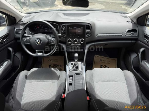 Megane Sedan 1.3 TCe Touch EDC