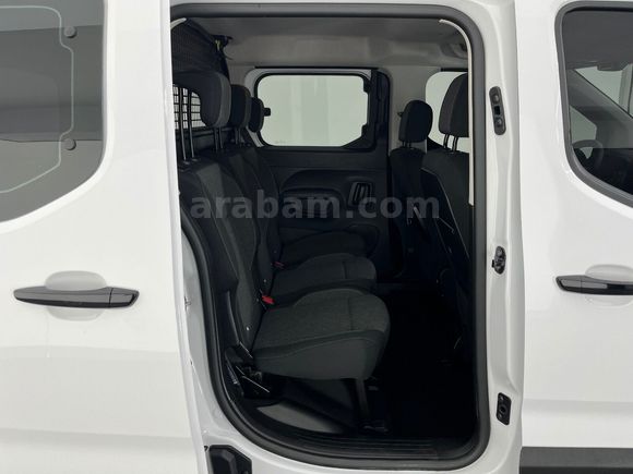 otomobil Opel Combo 1.5 D Essential