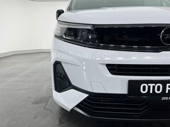 otomobil Opel Combo 1.5 D Essential