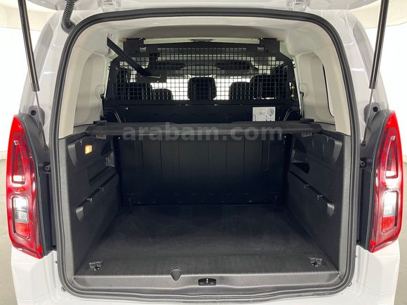 otomobil Opel Combo 1.5 D Essential