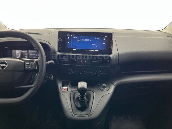 otomobil Opel Combo 1.5 D Essential