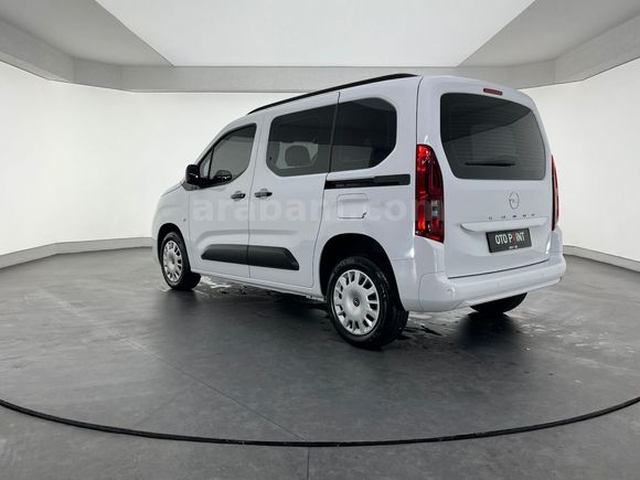 otomobil Opel Combo 1.5 D Essential