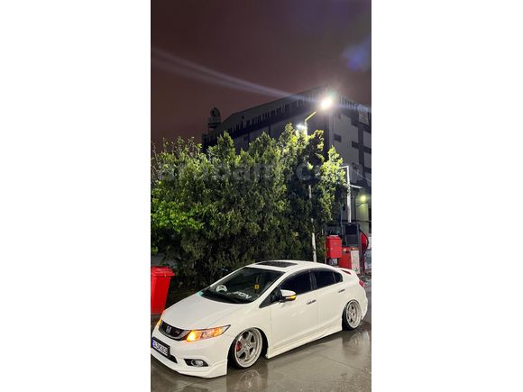 Sahibinden Honda Civic 1.6i VTEC Eco Elegance 2012 Model