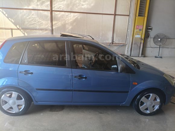 Sahibinden Ford Fiesta 1.4 Comfort 2003 Model  230.000 km Mavi