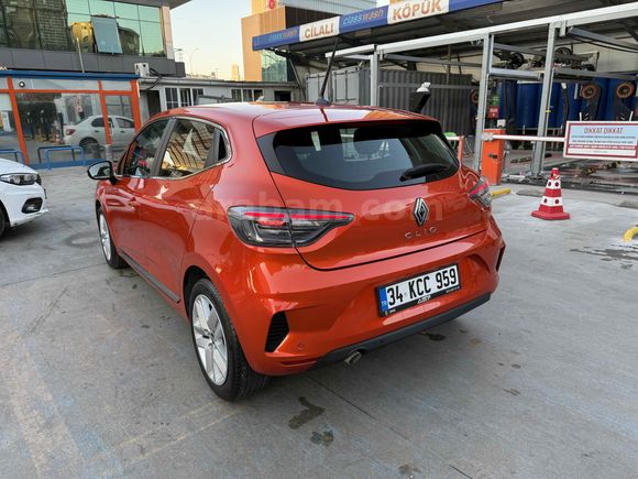 Sahibinden Renault Clio 1.0 TCe Evolution 2024 Model 