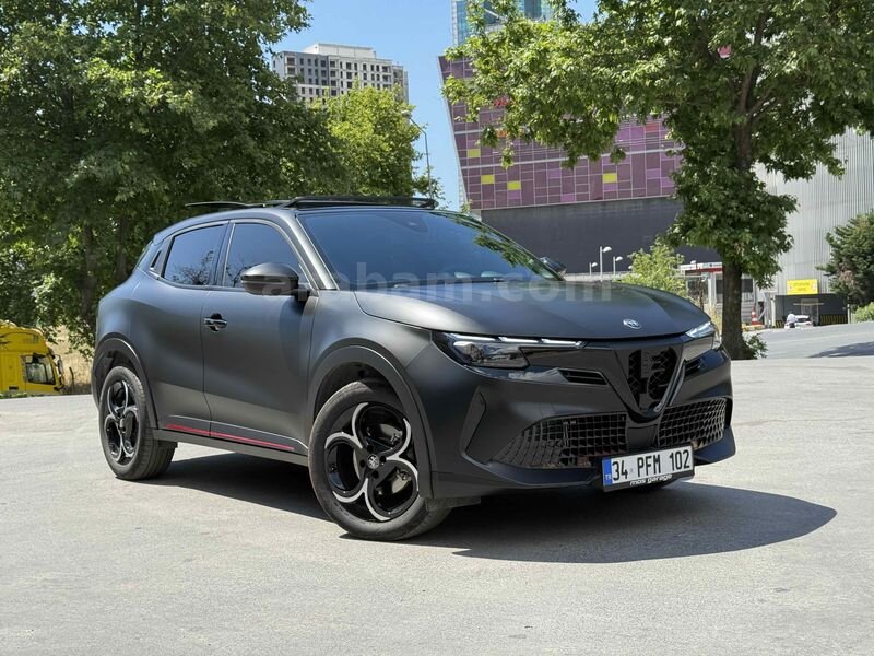 Sahibinden 3000 KM 2025 Alfa Romeo Junior Ibrida Speciale Full Mat PPF 3