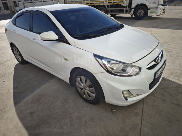 Sahibinden Hyundai Accent Blue 1.6 CRDI Mode Plus 2014 Model