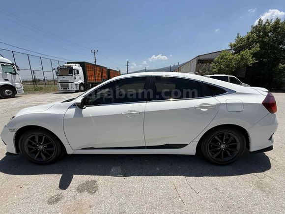 Sahibinden Honda Civic 1.6i VTEC Eco Elegance 2021 Model 