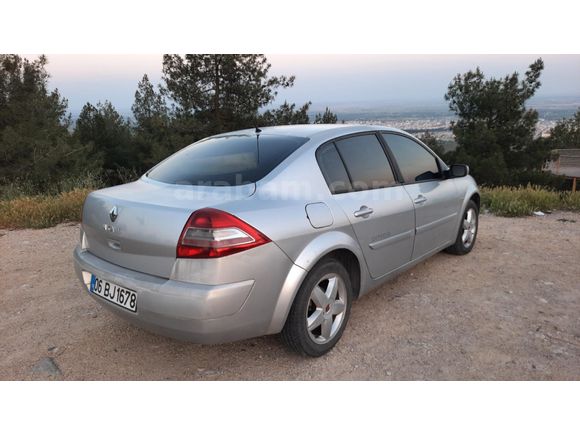 Sahibinden Renault Megane 1.5 dCi Extreme 2008 Model   Gri (Gümüş)