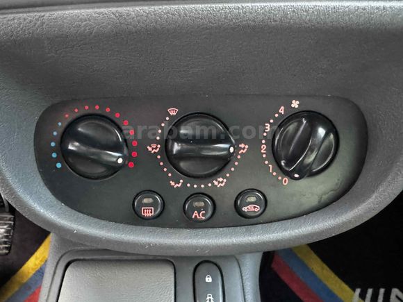 Sahibinden Renault Clio 1.6 RTE 2000 Model 