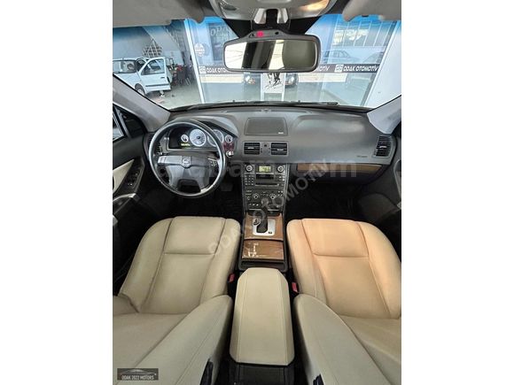 2010 Volvo XC90