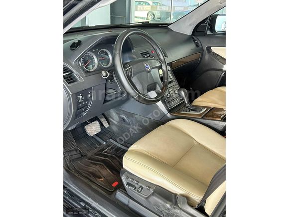 2010 Volvo XC90
