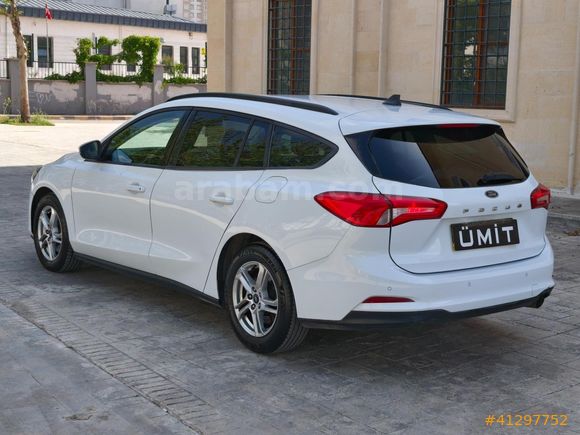 ÜMİT AUTO/2020/FORD/FOCUS/TREND X/134.BİN.KM/