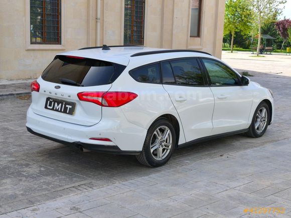 ÜMİT AUTO/2020/FORD/FOCUS/TREND X/134.BİN.KM/