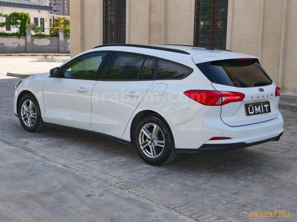 ÜMİT AUTO/2020/FORD/FOCUS/TREND X/134.BİN.KM/