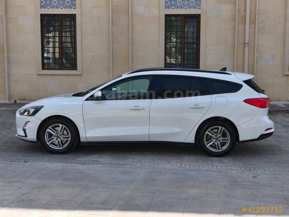 ÜMİT AUTO/2020/FORD/FOCUS/TREND X/134.BİN.KM/