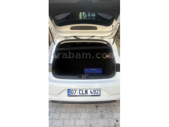 Sahibinden Renault Clio 1.0 SCe Joy 2023 Model 