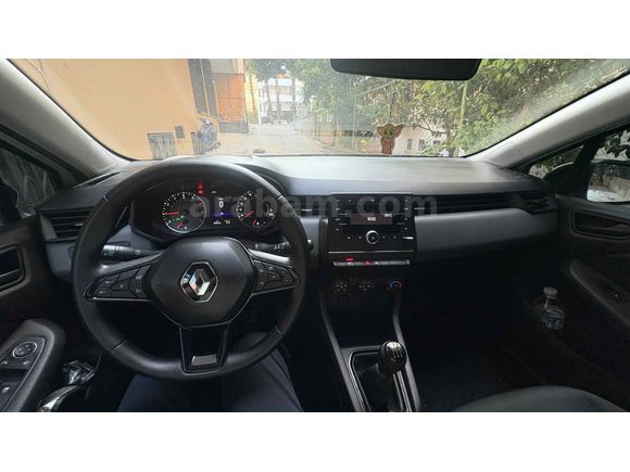 Sahibinden Renault Clio 1.0 SCe Joy 2023 Model 