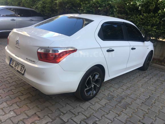 İlk sahibinden hiç masrafsız  C-Elysée 1.6 HDi Attraction 2016 Model 