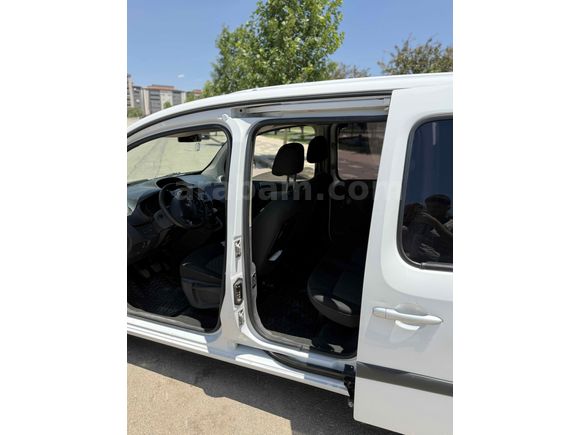 Sahibinden Renault Kangoo Multix 1.5 dCi Touch 2016 Model 