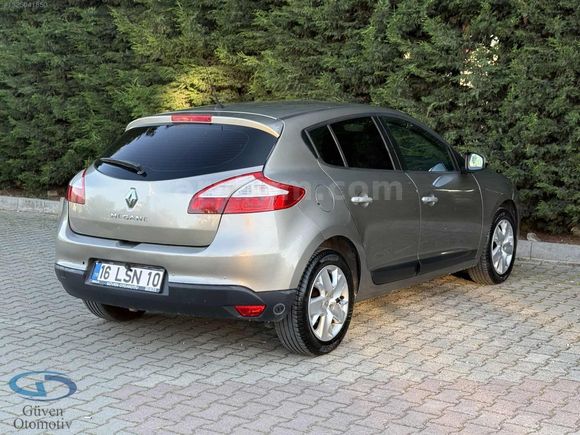 2013 RENAULT MEGANE 1.6 TOUCH TAM OTOMATİK