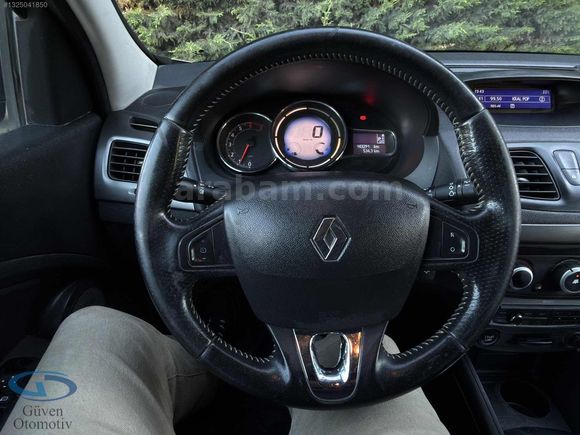 2013 RENAULT MEGANE 1.6 TOUCH TAM OTOMATİK