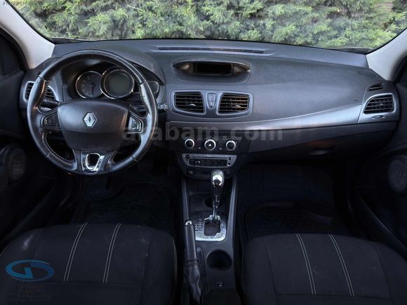 2013 RENAULT MEGANE 1.6 TOUCH TAM OTOMATİK