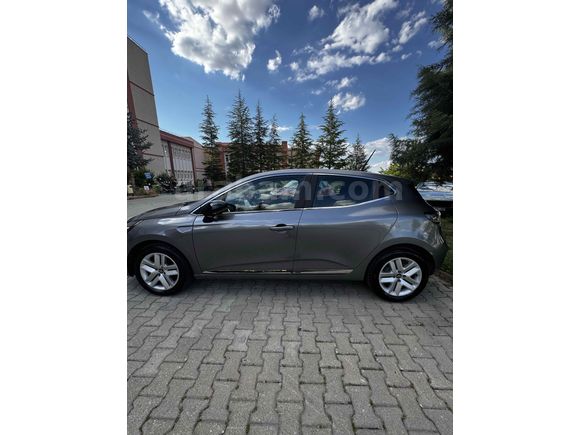SIFIR KOKUSU ÜSTÜNDE EVOLUTİON CLIO