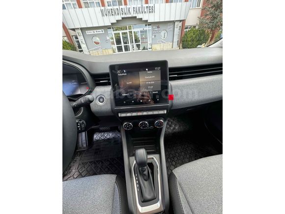 SIFIR KOKUSU ÜSTÜNDE EVOLUTİON CLIO