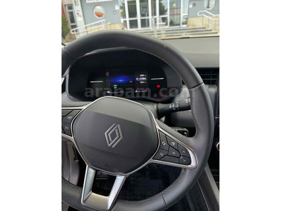 SIFIR KOKUSU ÜSTÜNDE EVOLUTİON CLIO