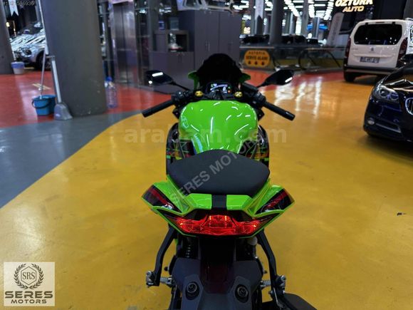 Galeriden Kawasaki Ninja ZX-4RR 2024 Model İstanbul 11.000 km