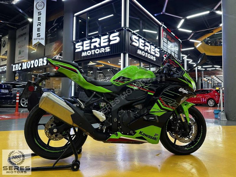 Galeriden Kawasaki Ninja ZX-4RR 2024 Model İstanbul 11.000 km