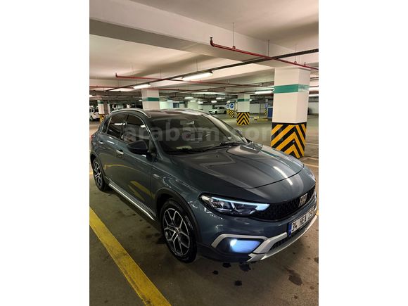 Sahibinden Fiat Egea Cross 1.4 Fire Lounge 2023 Model  41.000 km Mavi