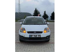 Sahibinden Ford Fiesta 1.4 TDCi Comfort 2007 Model  225.000 km Beyaz
