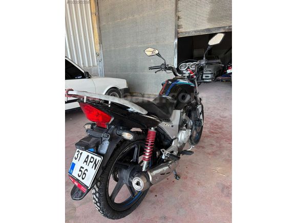 Honda CB125 E