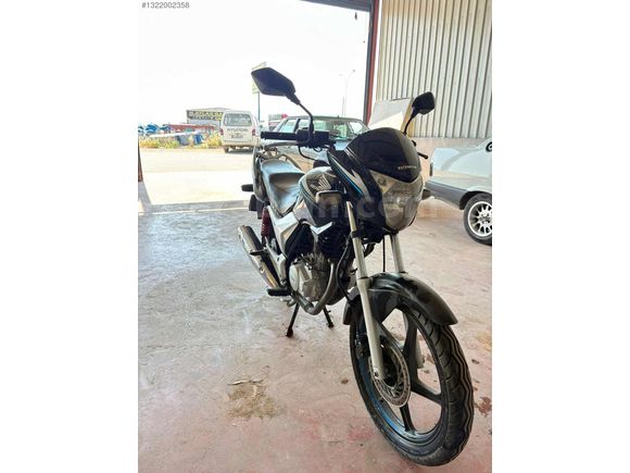 Honda CB125 E