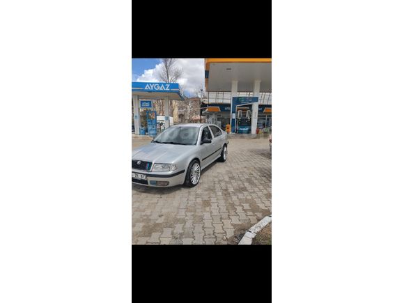 Sahibinden Skoda Octavia 1.8 T SLX 2000 Model temiz