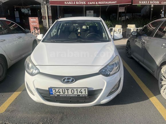 Sahibinden Hyundai i20 1.2 D-CVVT Sense 2014 Model İstanbul 71.000 km Beyaz