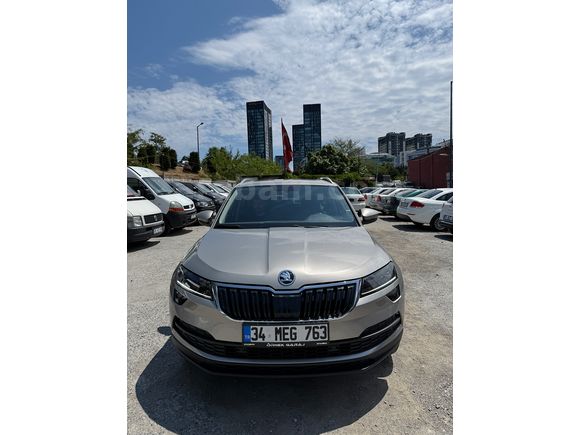 Sahibinden Temiz Skoda Karoq 1.6 TDI Style 2018 Model Panoramik Açılabilir Cam Tavan