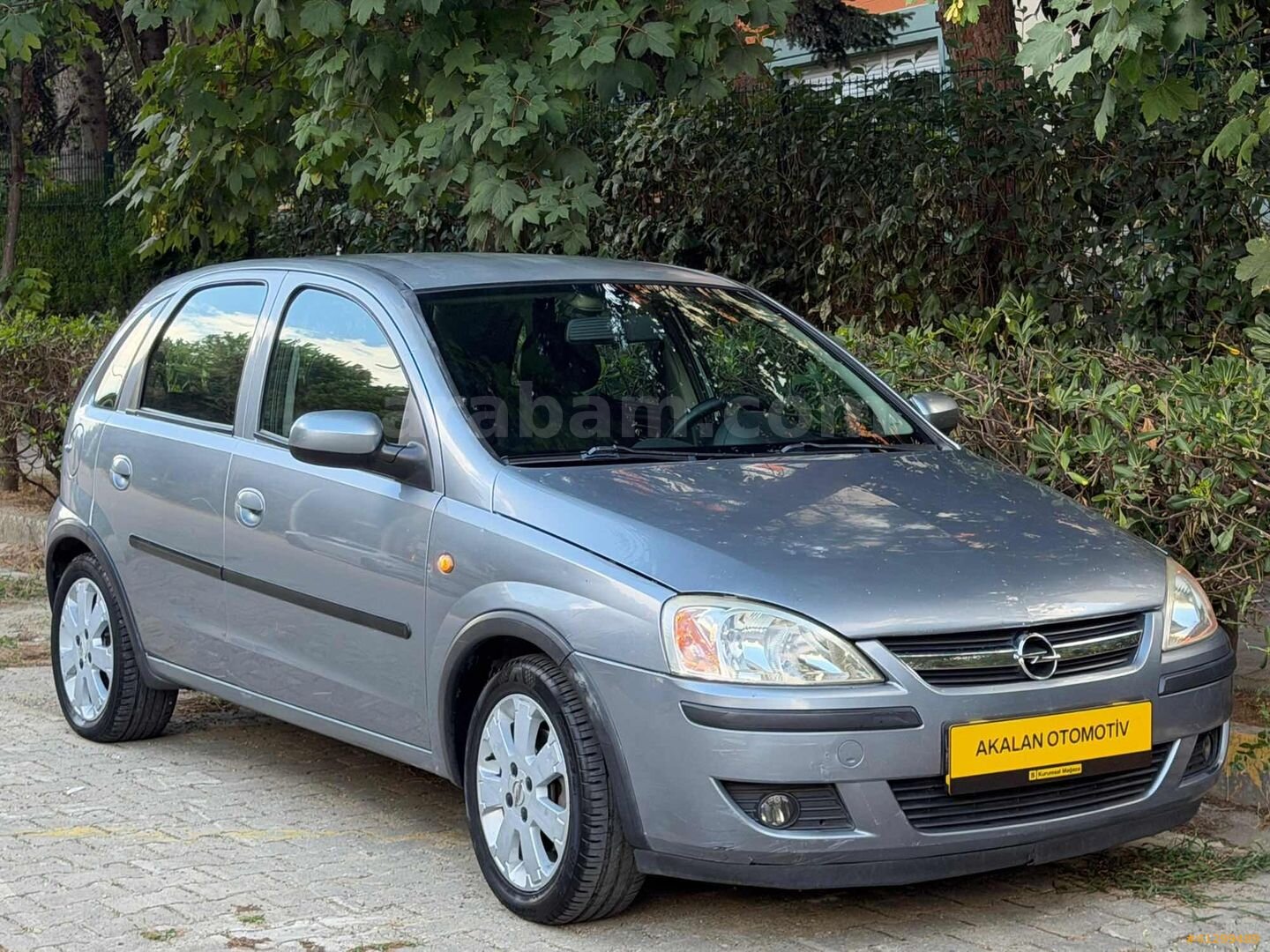 Galeriden Opel Corsa 1.4 Twinport Enjoy 2005 Model İstanbul 149.000 km Gri 4