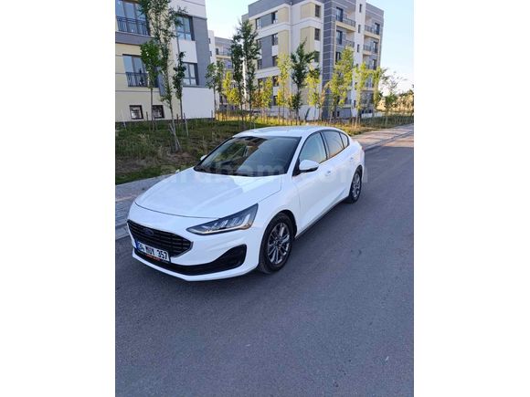 Sahibinden Ford Focus 1.5 EcoBlue Titanium Stil 2024 Model  24.000 km Beyaz