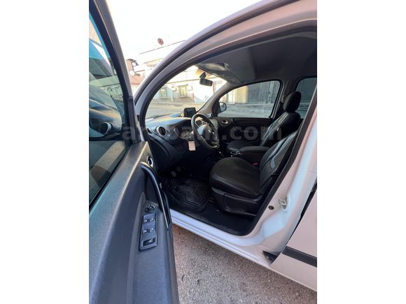 Sahibinden Renault Kangoo Multix 1.5 dCi Touch 2016 Model