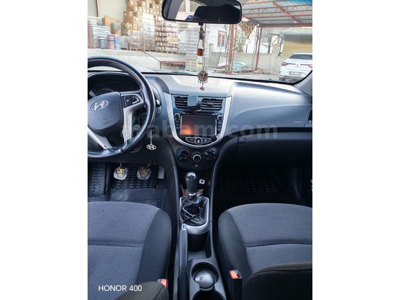 Sahibinden Hyundai Accent Blue 1.6 CRDI Mode Plus 2013 Model  207.200 km Beyaz