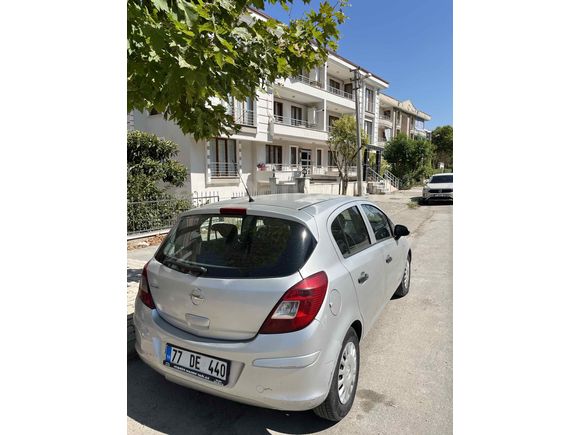 Sahibinden Opel Corsa 1.2 Twinport Essentia 2009 Model  105.000 km Gri