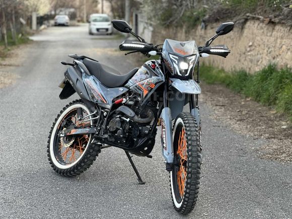 TEMİZ - DÜŞÜK KM'Lİ - XWR250