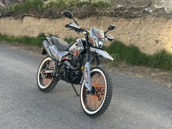 TEMİZ - DÜŞÜK KM'Lİ - XWR250